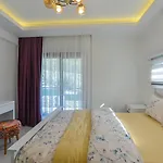 Villa Oludeniz 4 Bedroom 2404 Fethiye