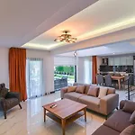 Oludeniz 4 Bedroom 2404 Villa *