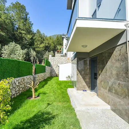 Вилла Oludeniz 4 Bedroom 2404 *
