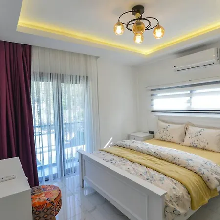 Вилла Oludeniz 4 Bedroom 2404