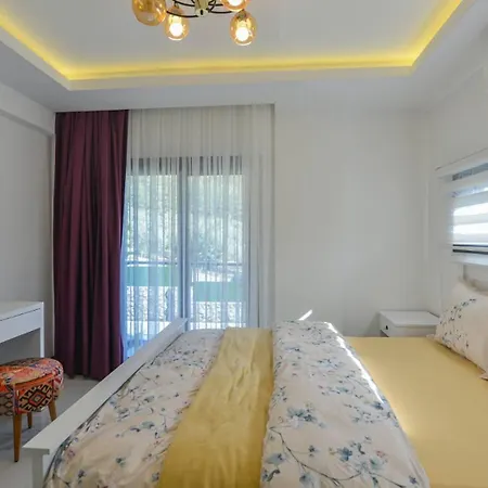 Villa Oludeniz 4 Bedroom 2404 Fethiye