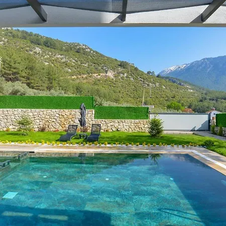 Villa Oludeniz 4 Bedroom 2404 *