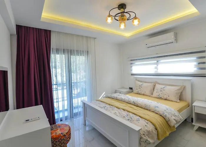 Вилла Oludeniz 4 Bedroom 2404