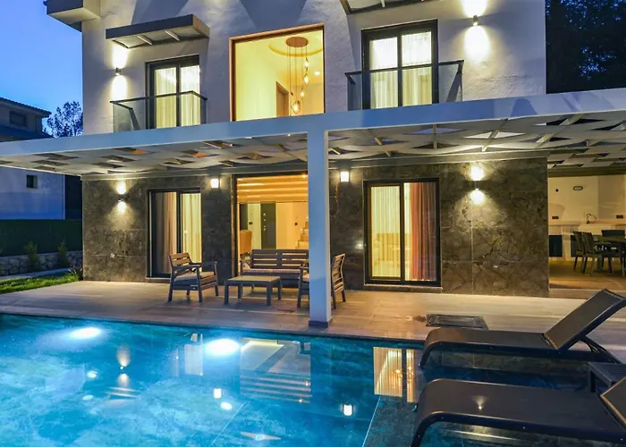 Вилла Oludeniz 4 Bedroom 2404