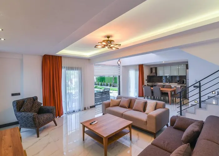 Oludeniz 4 Bedroom 2404 Вилла *