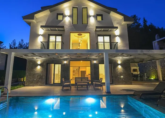 Oludeniz 4 Bedroom 2404 Вилла Фетхие