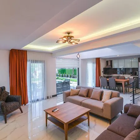 Oludeniz 4 Bedroom 2404 빌라 *