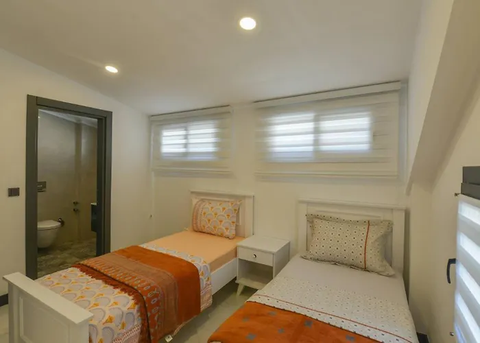 Oludeniz 4 Bedroom 2404 *